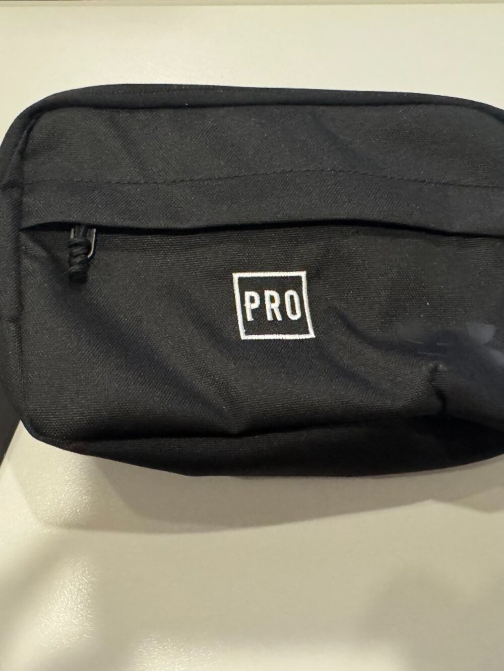 NWT!! Under Armour UA Unisex Waist Bag Crossbody Black